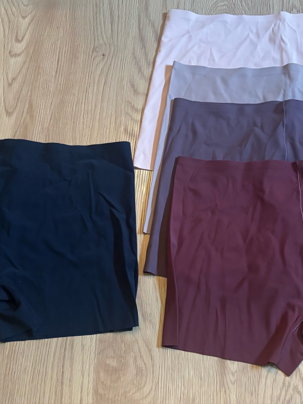 NEW Women’s Seamless Boyshort Underwear – Size Large – 5 Pair Lot